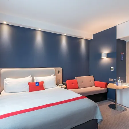 Express - By Ihg