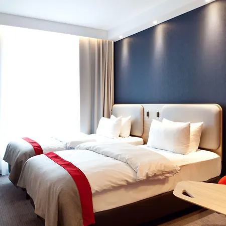 Express - By Ihg 3*