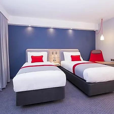 מלון Express - By Ihg זיגן
