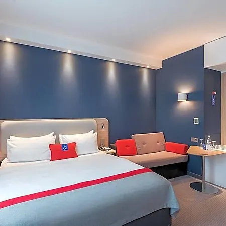 Express - By Ihg זיגן