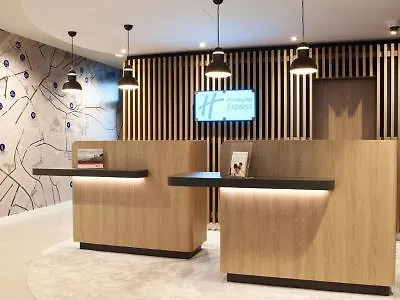 Express - By Ihg