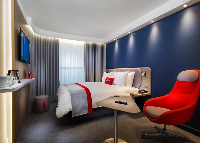 Express - By Ihg Hotel 3*