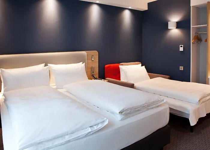 Express - By Ihg Hotel 3*