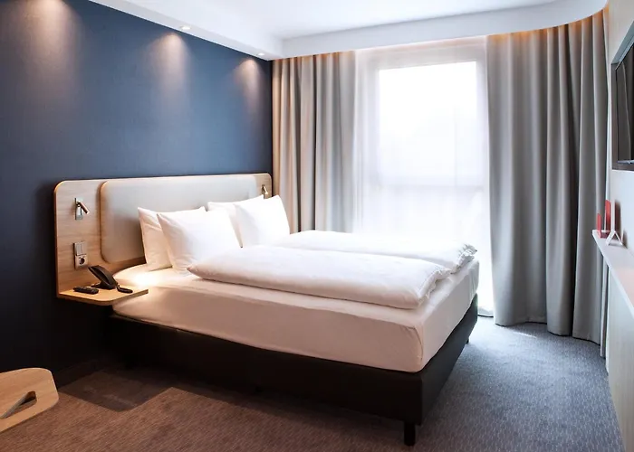 Hotel Express - By Ihg 3*